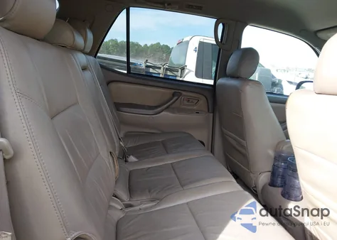 2005 Toyota Sequoia Sr5 V8 from USA, damaged, VIN 5TDZT34A75S256059